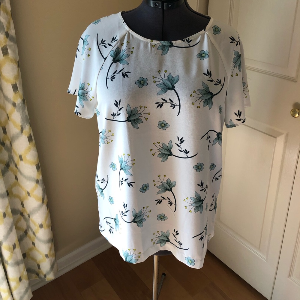 LOFT Short Sleeve Top